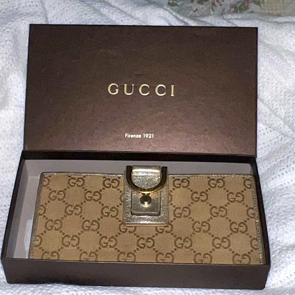 Gucci Beige, Brown and  Gold Canvas Abbey along Wallet